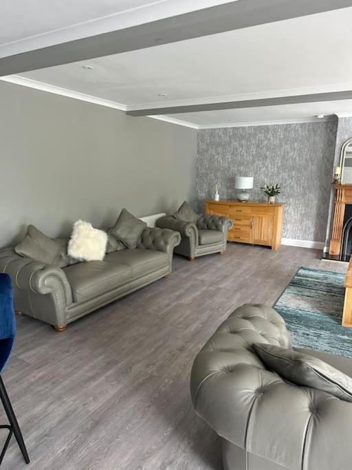 Cameron Coach House Modern Property In Murrayfield 에든버러 외부 사진